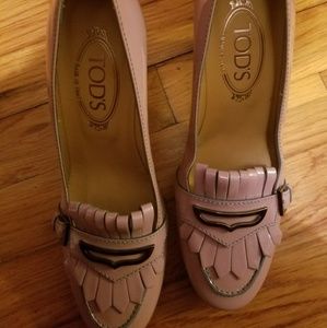 Tods Lavender Patent Leather Pumps